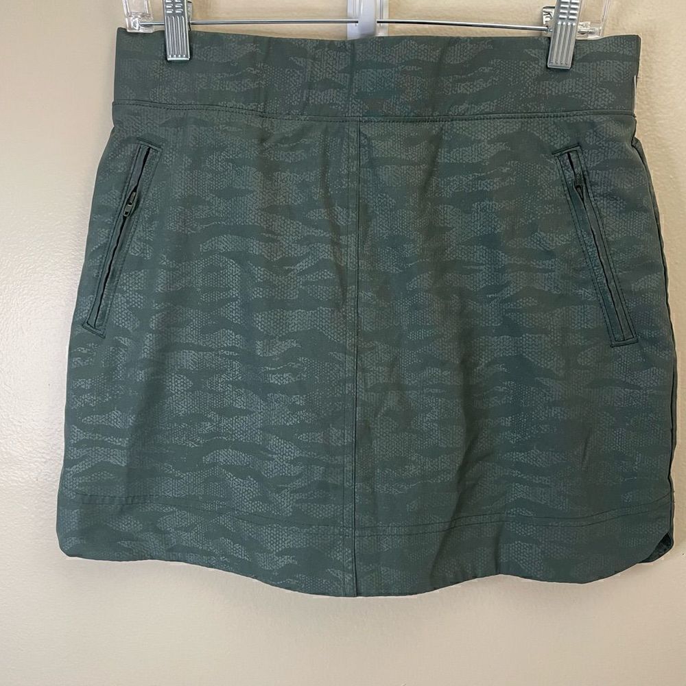 NEW! Orvis| Small | Embossed| Small | Skort - Picture 3 of 16
